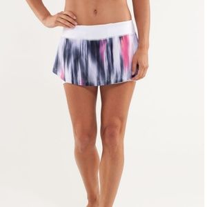 LULULEMON/ Light As Air Skirt